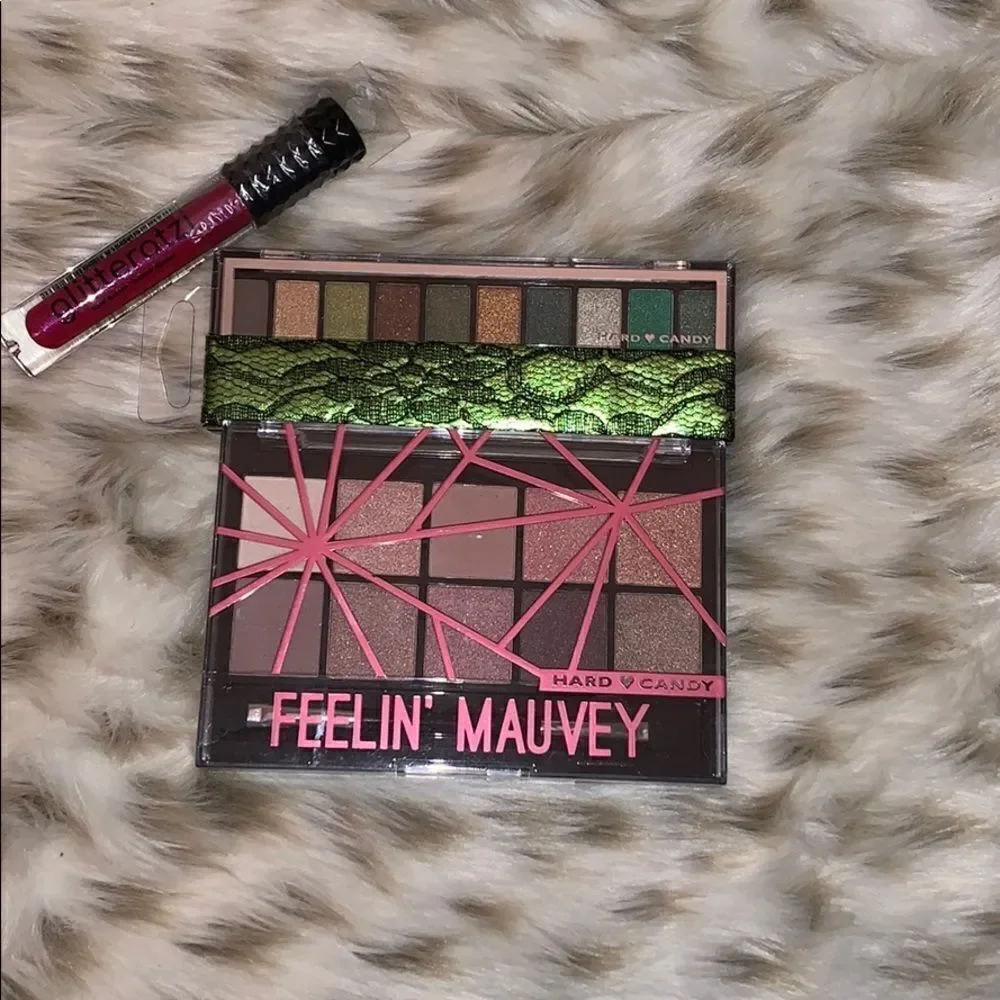 Three piece  make up set‎